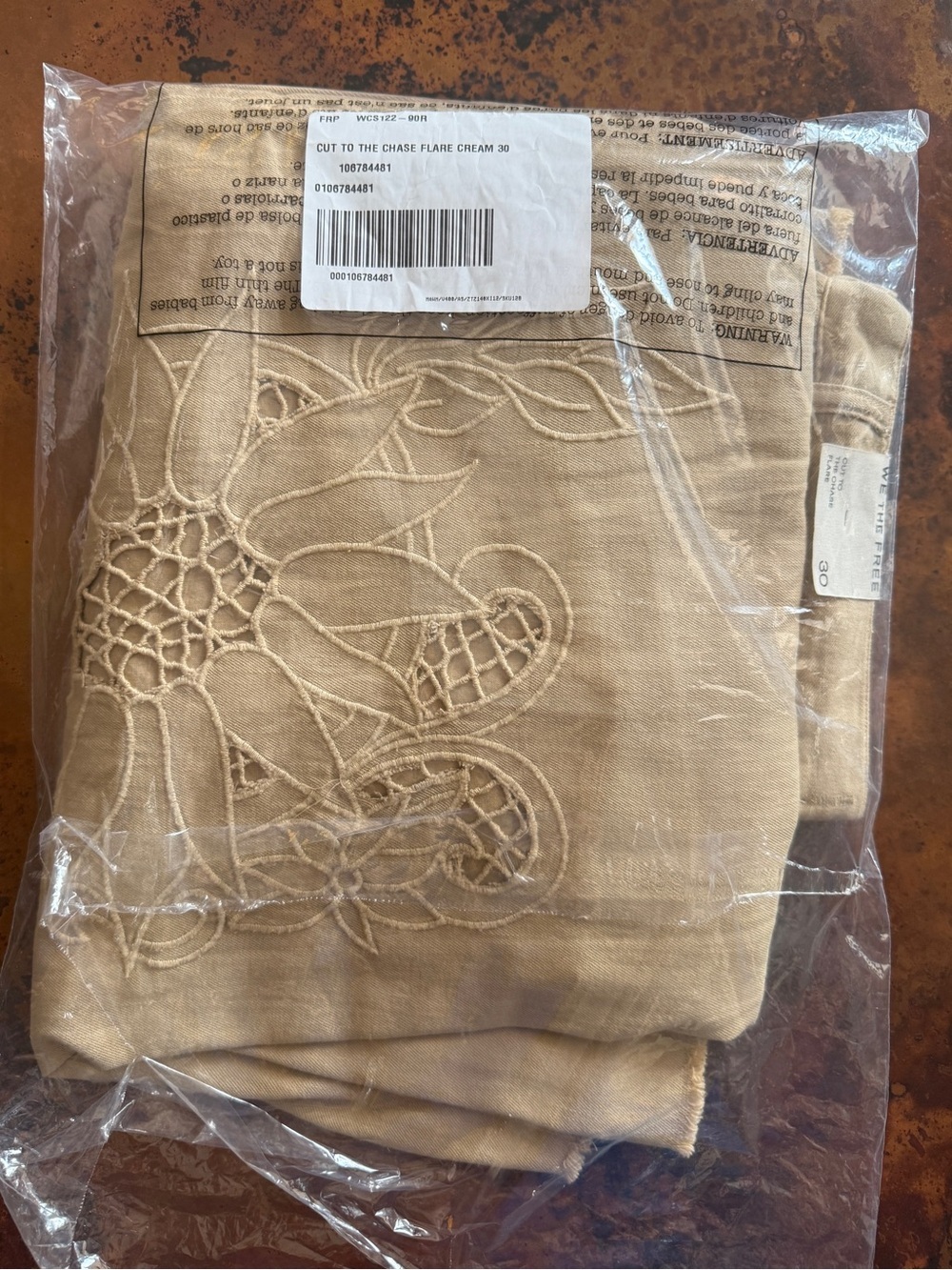 Free People We The Free Cut To The Chase Flare Jeans in Antique Lace, NWT - Picture 6 of 7